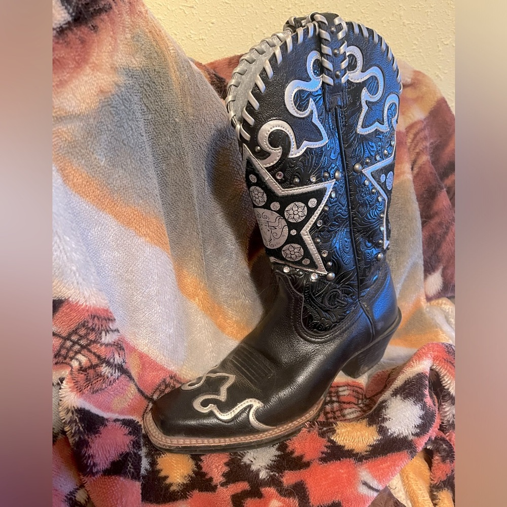 Ariat Ladies Quincy Boots size 6